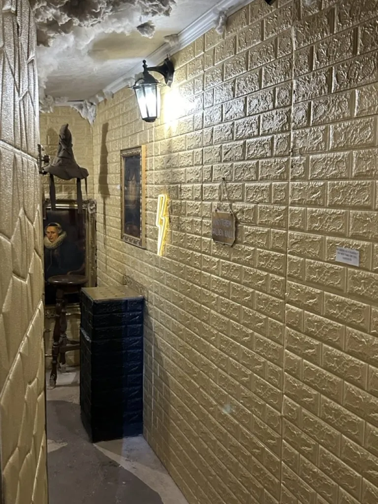 Wizard World escape room